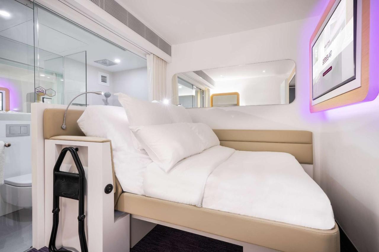 Yotelair Singapore Changi Airport Landside Exterior foto