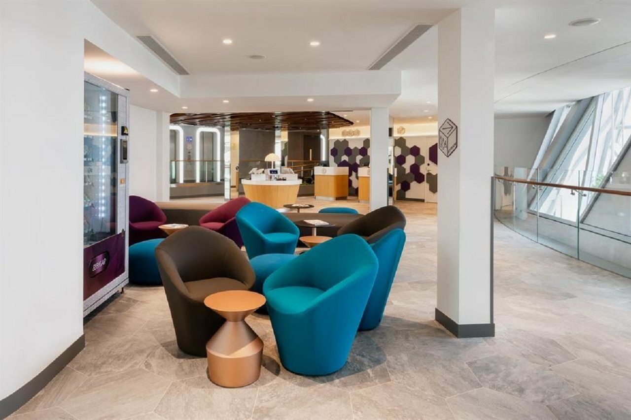 Yotelair Singapore Changi Airport Landside Exterior foto
